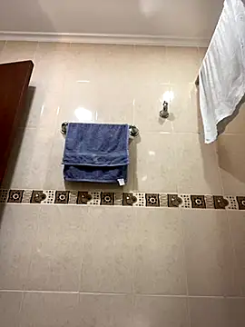 Snapshot of Fancyxlove chatting on 11-19-25, 12:27 Fancyxlove online show from 11-19-25, 12:27