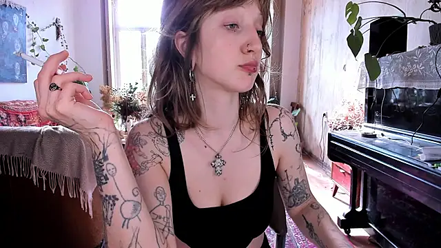 Snapshot of Miranda2_0 chatting on 01-14-25, 08:20 Miranda2 0 online show from 01-14-25, 08:20