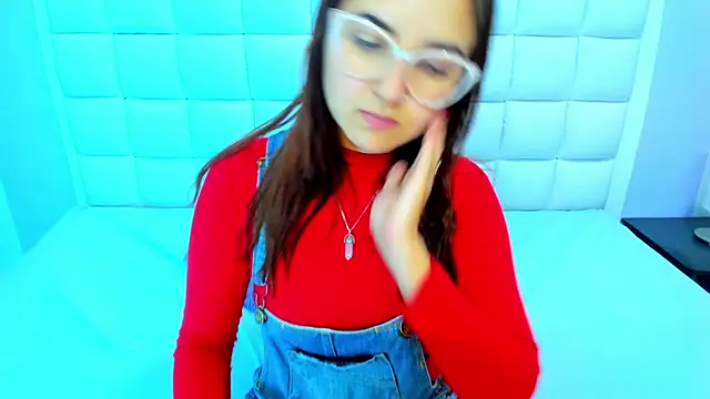 Snapshot of teresasroom_ chatting on 06-06-26, 03:00 teresasroom online show from 06-06-26, 03:00