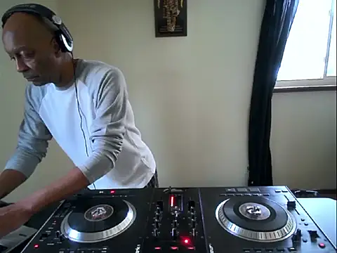 longdick4you8686 online show from 02-05-26, 08:02