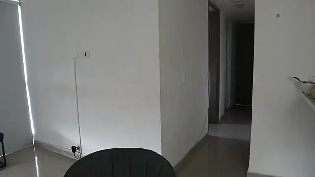 Snapshot of _Vahos_ chatting on 03-18-25, 09:21 Vahos online show from 03-18-25, 09:21