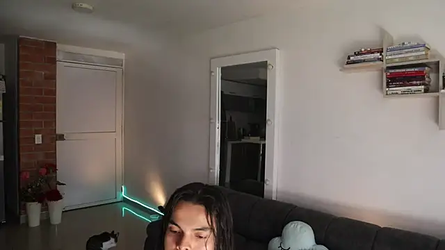  Vahos  online show from 03-18-26, 05:16