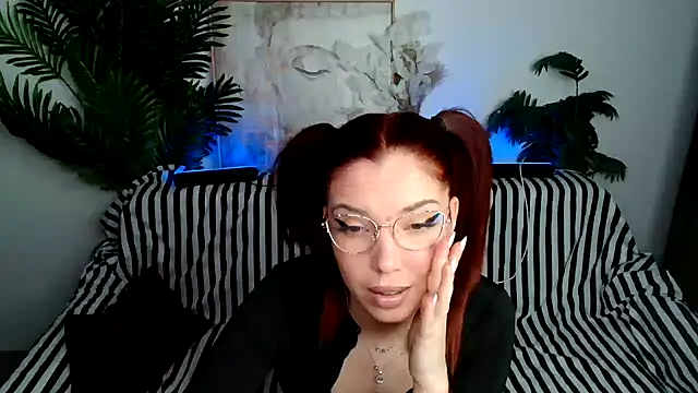 Snapshot of SEXY-GODDESabrina chatting on 03-07-25, 10:54 SEXY-GODDESabrina online show from 03-07-25, 10:54