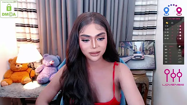 Snapshot of Fantacyoflove chatting on 10-21-25, 10:54 Fantacyoflove online show from 10-21-25, 10:54