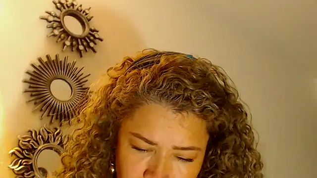 Snapshot of dalilasquirt1 chatting on 07-14-26, 02:16 dalilasquirt1 online show from 07-14-26, 02:16