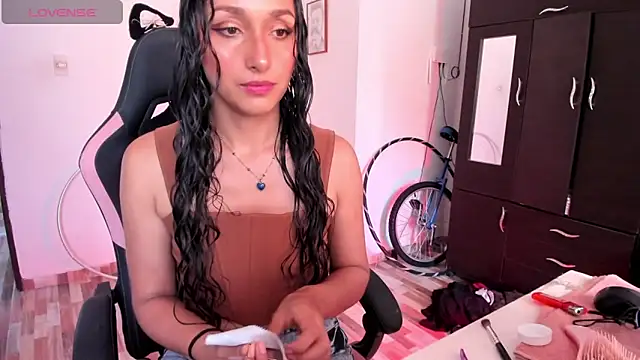 Snapshot of adrena_10 chatting on 04-29-26, 04:44 adrena 10 online show from 04-29-26, 04:44