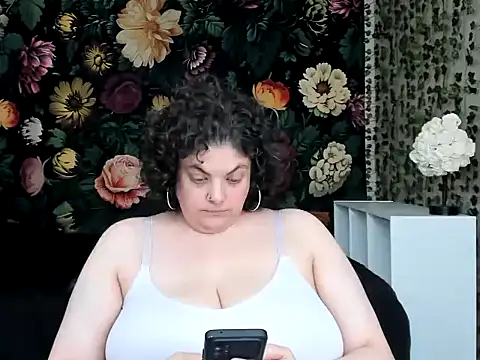 Exotic-Melons online show from 06-12-26, 10:52