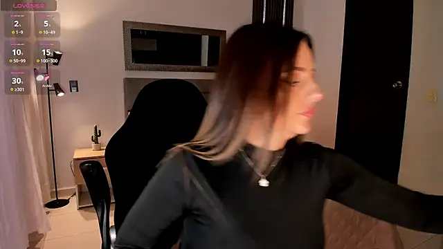 AmyWood online show from 03-05-25, 08:10