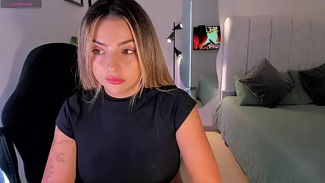 AmyWood online show from 03-05-26, 06:48