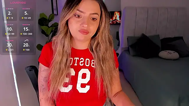 AmyWood online show from 07-06-26, 11:51
