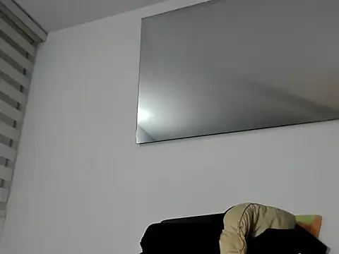 Snapshot of foxy-porn1 chatting on 02-22-25, 01:33 foxy-porn1 online show from 02-22-25, 01:33