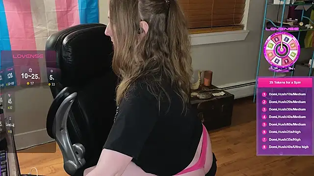 luluvaladon online show from 11-21-25, 03:38