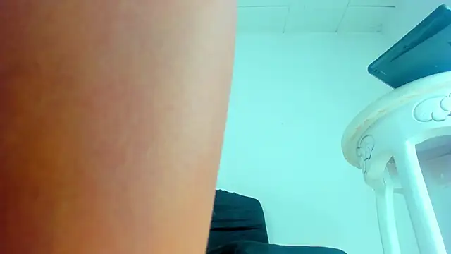 Snapshot of SEXYBABYGIRLTS chatting on 01-19-25, 07:04 SEXYBABYGIRLTS online show from 01-19-25, 07:04