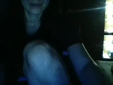 Snapshot of Katesweetkate chatting on 01-04-25, 10:45 Katesweetkate online show from 01-04-25, 10:45