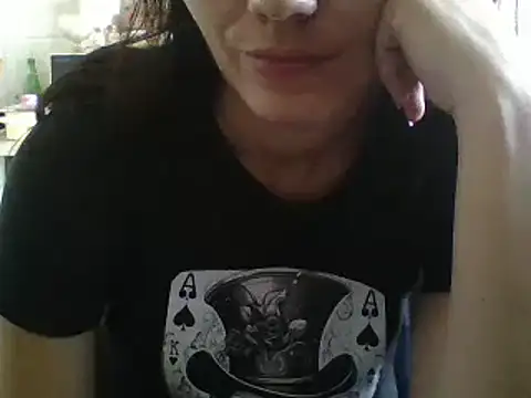 Snapshot of Katesweetkate chatting on 03-05-25, 01:50 Katesweetkate online show from 03-05-25, 01:50