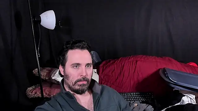 Snapshot of Metalstud chatting on 01-09-26, 02:58 Metalstud online show from 01-09-26, 02:58