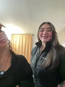 vaneelee online show from 04-12-26, 02:05