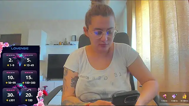 hot evil queen online show from 03-06-25, 08:30