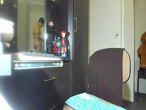 Angelchezcka online show from 04-20-26, 11:57