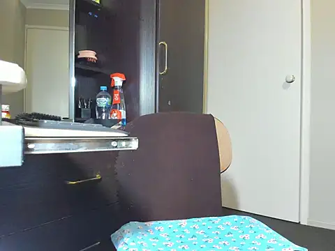 Angelchezcka online show from 04-25-26, 06:16