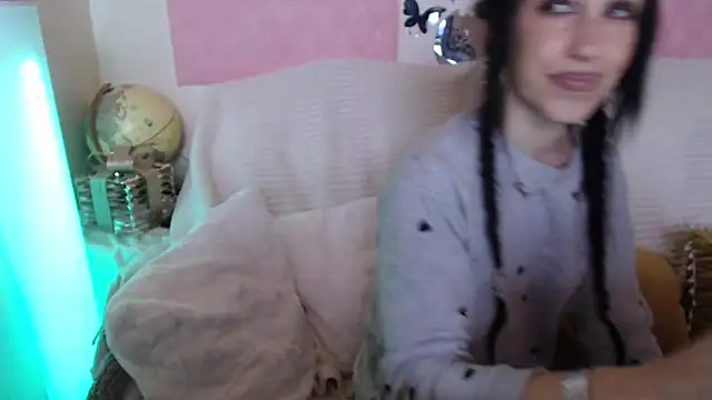-carla- online show from 06-11-26, 05:38