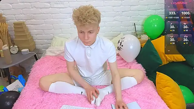 LandelRay online show from 03-15-25, 08:54