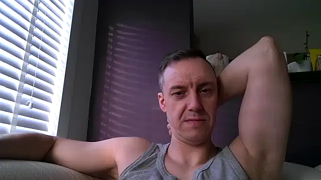 Snapshot of ploki2180 chatting on 03-16-25, 03:50 ploki2180 online show from 03-16-25, 03:50