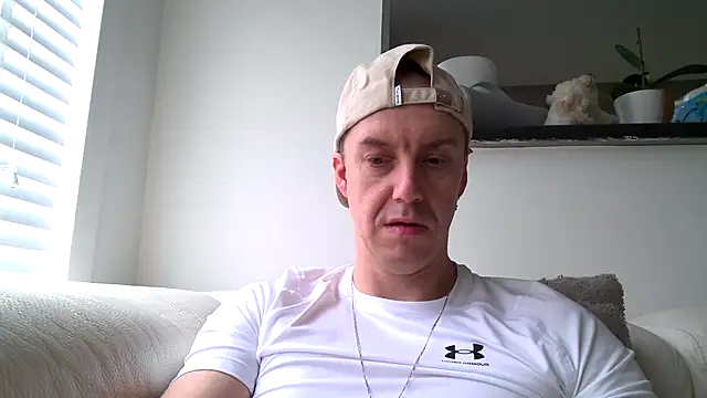 Snapshot of ploki2180 chatting on 10-19-25, 08:48 ploki2180 online show from 10-19-25, 08:48