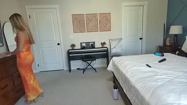 Snapshot of xxyourgirlblair chatting on 09-17-25, 05:36 xxyourgirlblair online show from 09-17-25, 05:36