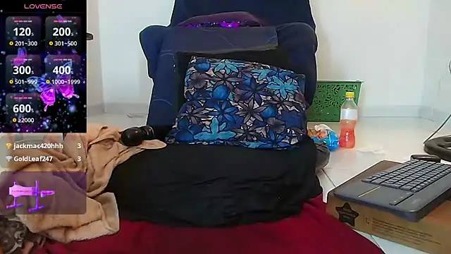 Snapshot of abigail_curvy chatting on 02-01-25, 09:08 abigail curvy online show from 02-01-25, 09:08