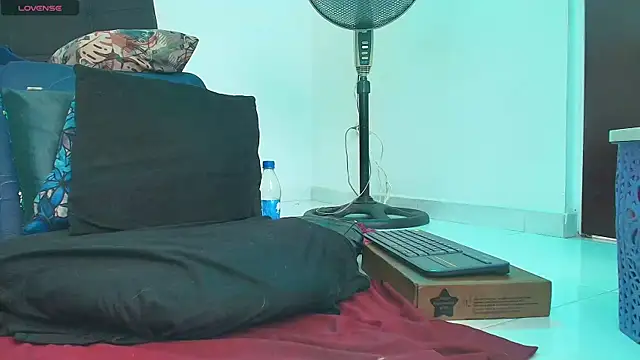 Snapshot of abigail_curvy chatting on 02-20-25, 04:36 abigail curvy online show from 02-20-25, 04:36