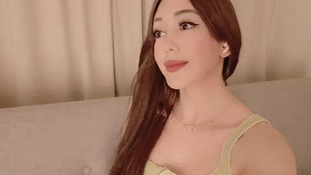 Snapshot of StrawberryViolet chatting on 02-23-26, 10:29 StrawberryViolet online show from 02-23-26, 10:29