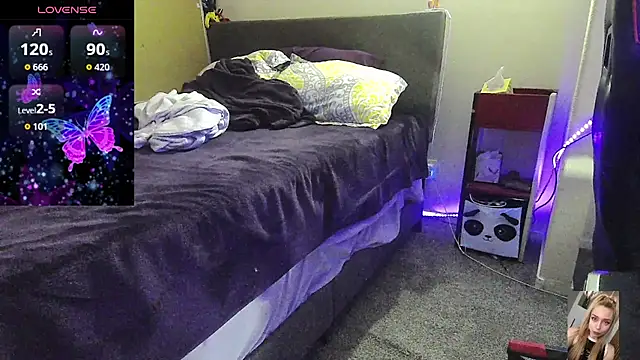 Blondiewithanass online show from 02-08-26, 05:11