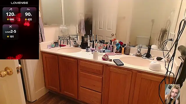 Blondiewithanass online show from 03-29-26, 03:50