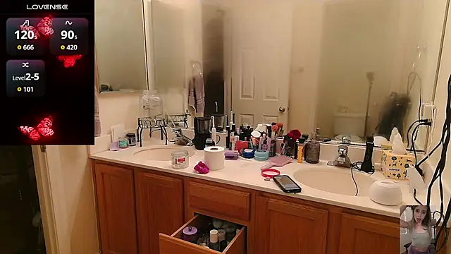 Blondiewithanass online show from 04-07-26, 06:14