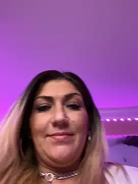 Snapshot of LittleMissEeve chatting on 02-14-25, 03:36 LittleMissEeve online show from 02-14-25, 03:36