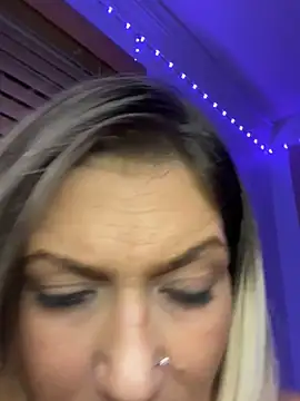 Snapshot of LittleMissEeve chatting on 02-28-25, 02:53 LittleMissEeve online show from 02-28-25, 02:53