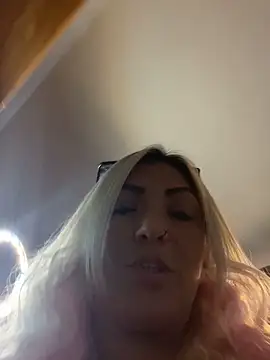 Snapshot of LittleMissEeve chatting on 09-15-25, 09:48 LittleMissEeve online show from 09-15-25, 09:48