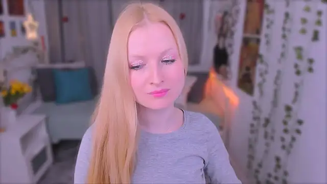 Laly Peach online show from 12-26-24, 10:52