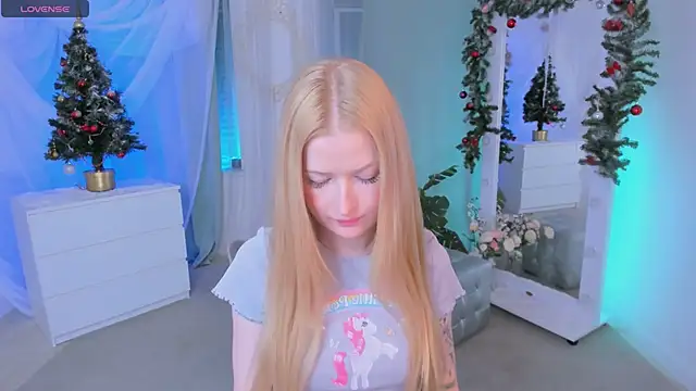 Laly Peach online show from 01-06-25, 04:13