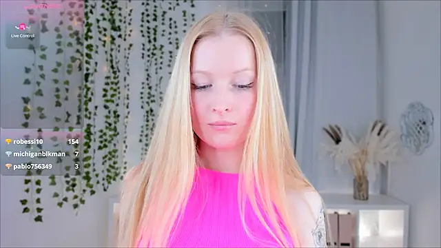 Laly Peach online show from 01-13-25, 07:31