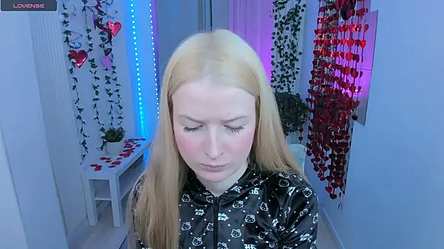 Laly Peach online show from 02-25-26, 11:31