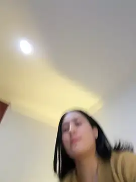 Snapshot of Nina_lovi chatting on 03-02-25, 01:47 Nina lovi online show from 03-02-25, 01:47