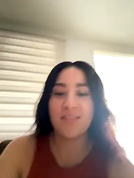 Snapshot of Nina_lovi chatting on 11-27-25, 08:44 Nina lovi online show from 11-27-25, 08:44