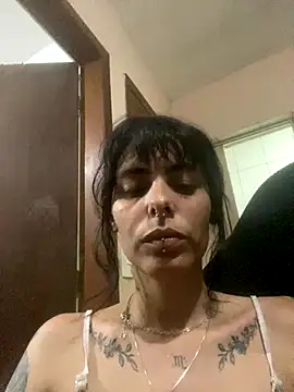 Snapshot of Sarah-safada chatting on 12-04-25, 11:24 Sarah-safada online show from 12-04-25, 11:24