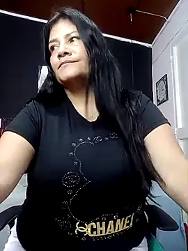 Snapshot of salomexlove_20 chatting on 02-09-25, 01:14 salomexlove 20 online show from 02-09-25, 01:14