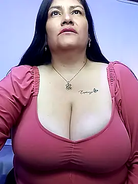 Snapshot of salomexlove_20 chatting on 09-24-25, 01:25 salomexlove 20 online show from 09-24-25, 01:25
