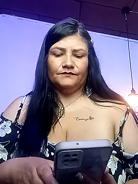 Snapshot of salomexlove_20 chatting on 10-06-25, 01:08 salomexlove 20 online show from 10-06-25, 01:08