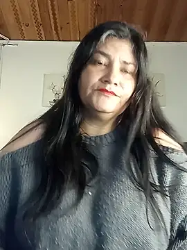 Snapshot of salomexlove_20 chatting on 05-14-26, 01:40 salomexlove 20 online show from 05-14-26, 01:40