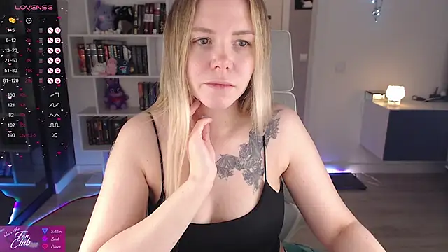 Emma Bryan online show from 11-27-25, 06:32